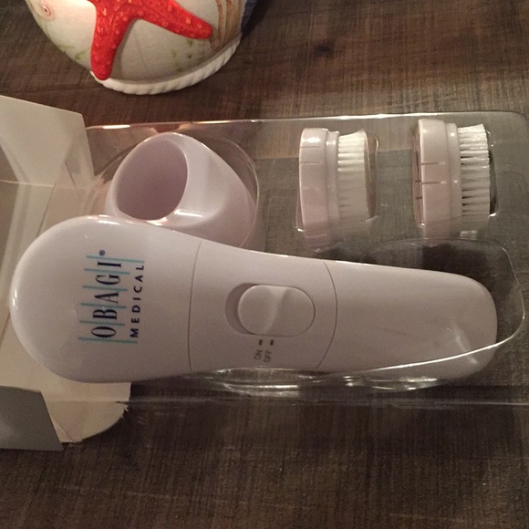 - Skincare - Picture 3 of 4